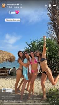 Badosa and her family enjoy Indonesian vacation; Instagram - @paulabadosa
